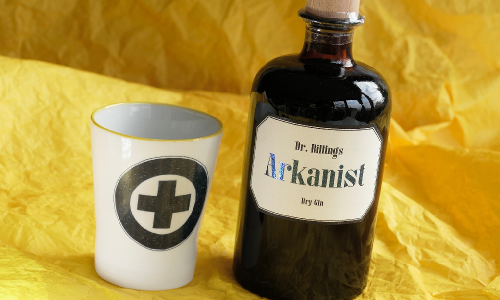 Gin „Arkanist“ und Porzellan